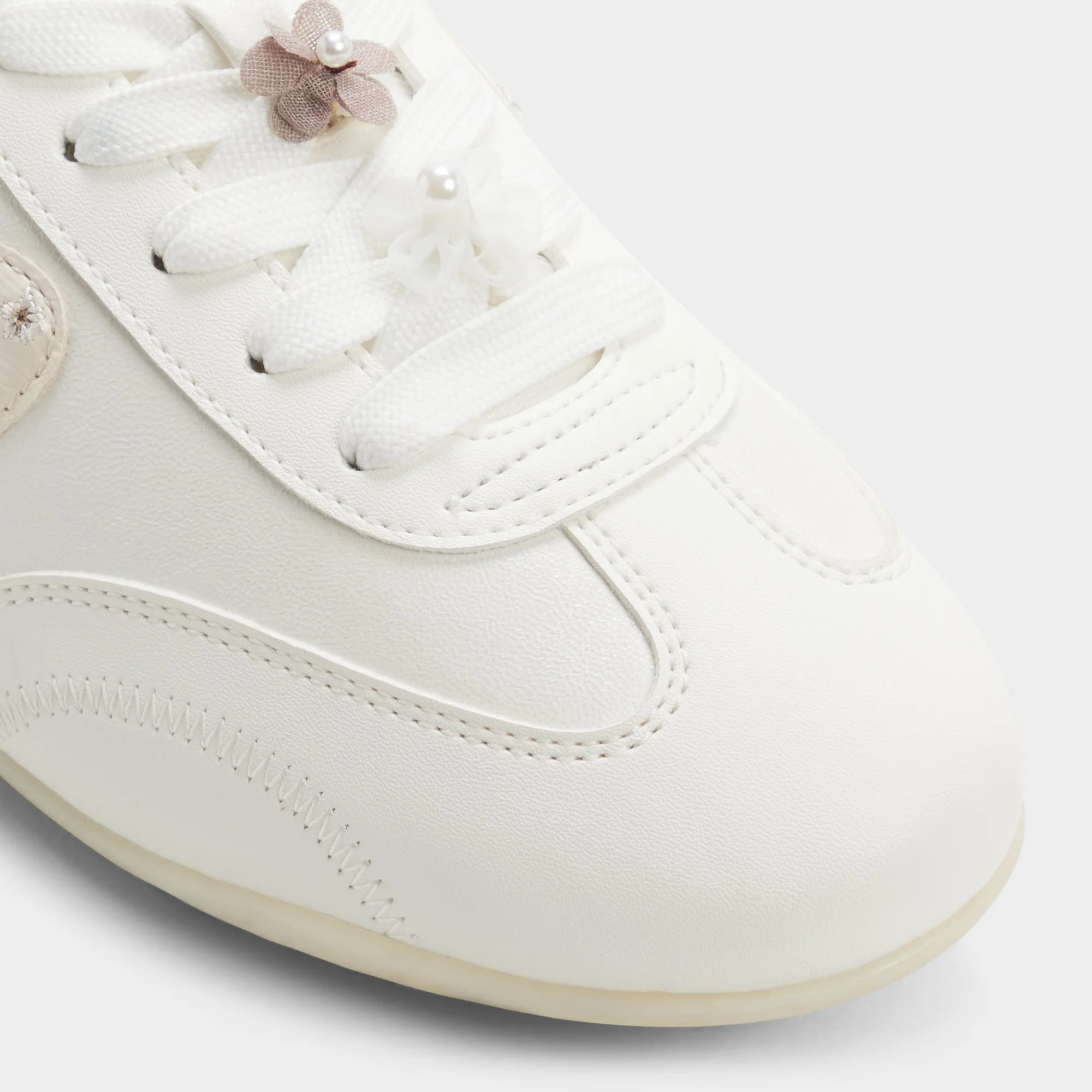 Maxie - Image 5